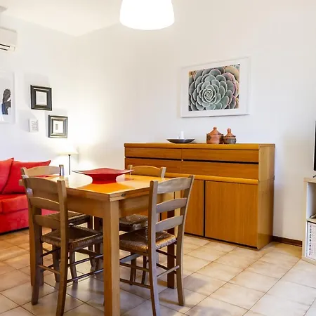 Casa Andrea Apartment *